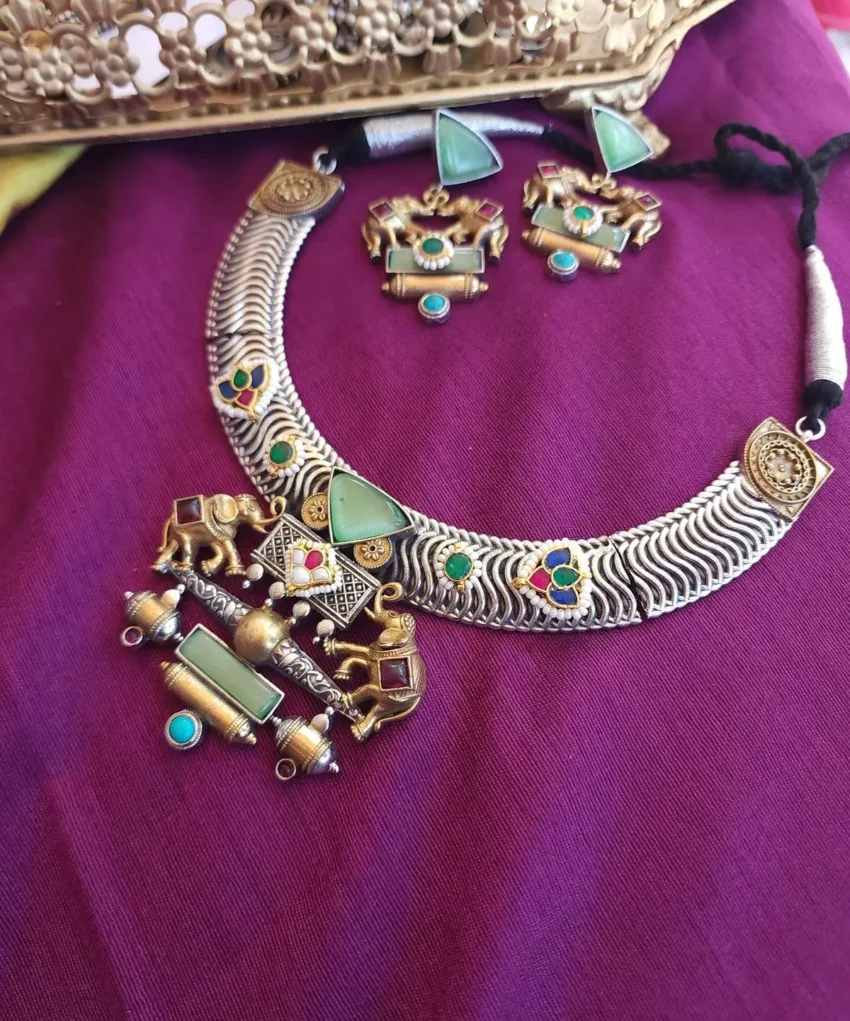 Antique Necklace Set