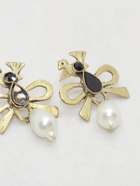 Cute Small Gold Earrings Designs 01