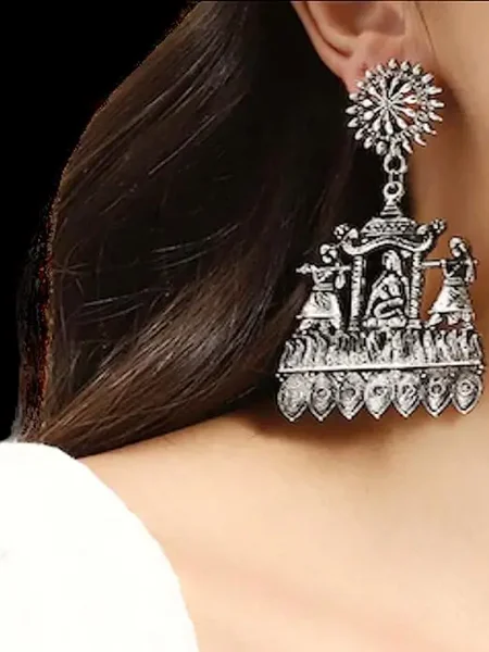 Palki Earrings