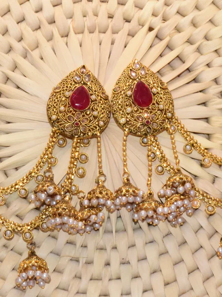 Pearl Shaped Jhumki Sahara Earrings