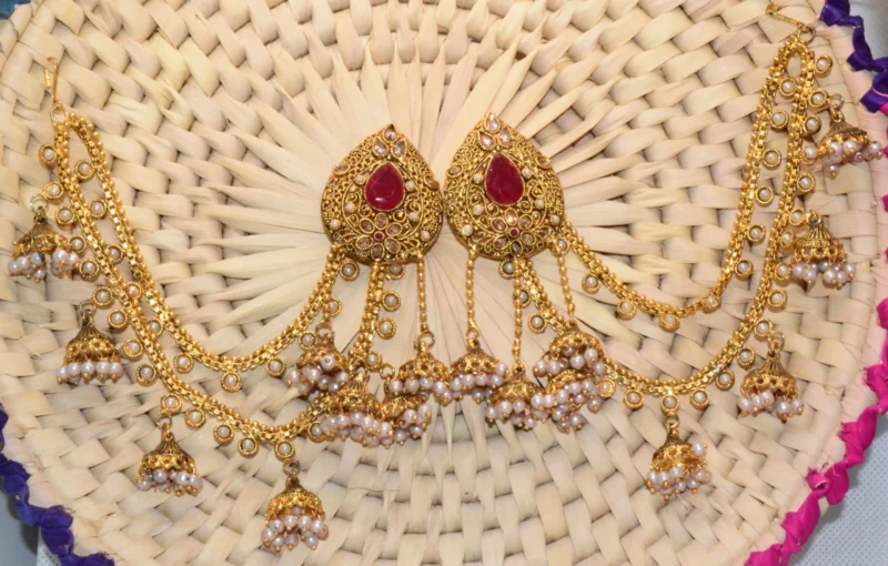 Pearl Shaped Jhumki Sahara Earrings