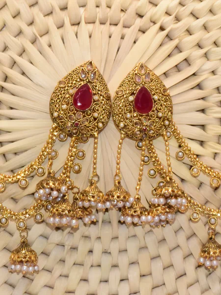 Pearl Shaped Jhumki Sahara Earrings