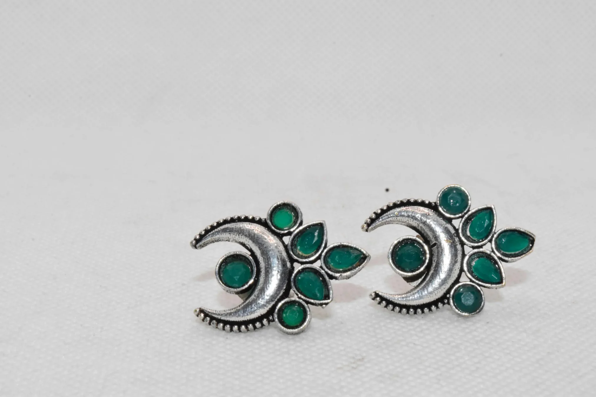 How to Choose Earrings For Face Shape 17 Stud Earrings