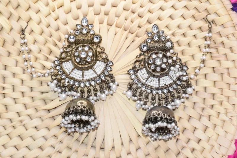 White Pearl Kundan Earrings with Sahara (4)