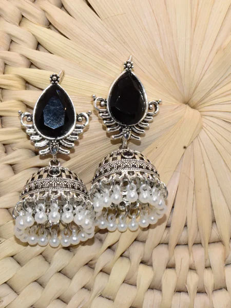 silver jhumke
