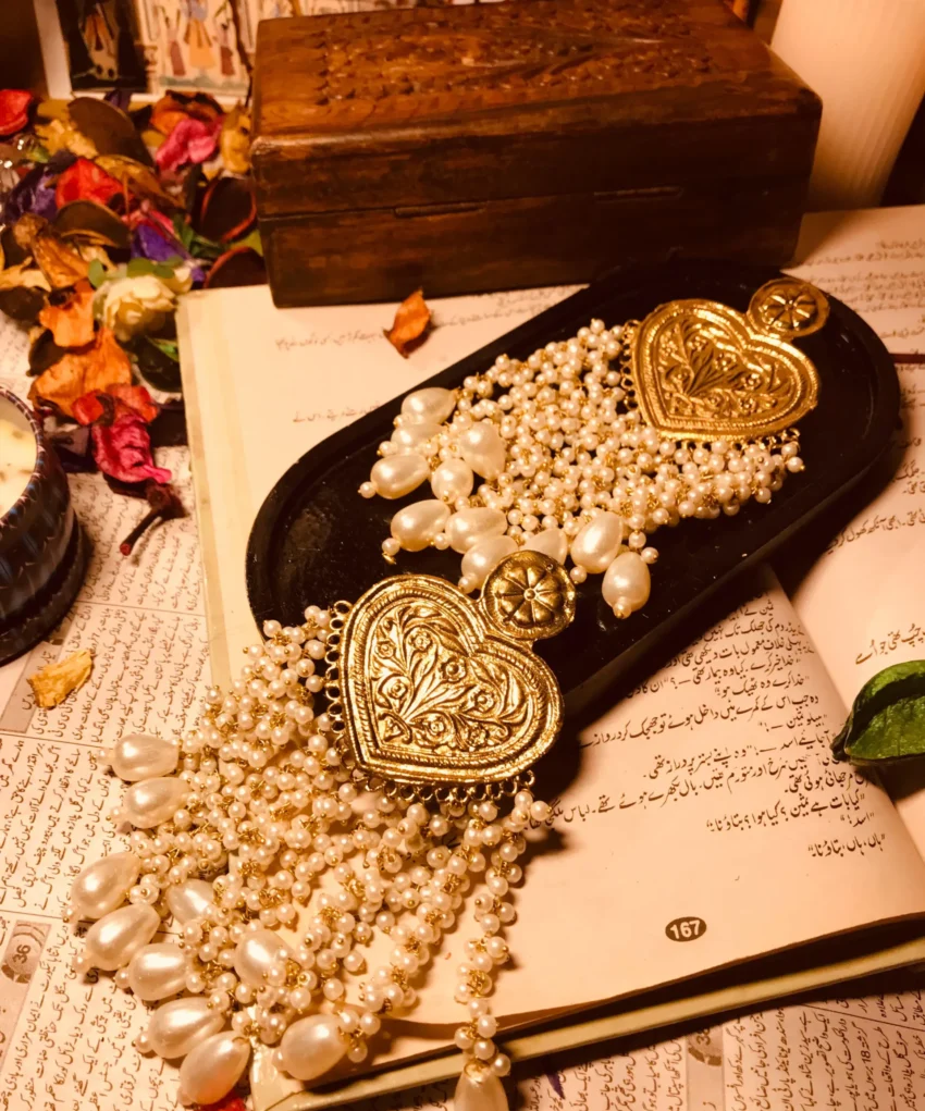 Antique Gold White Long Beads Earrings