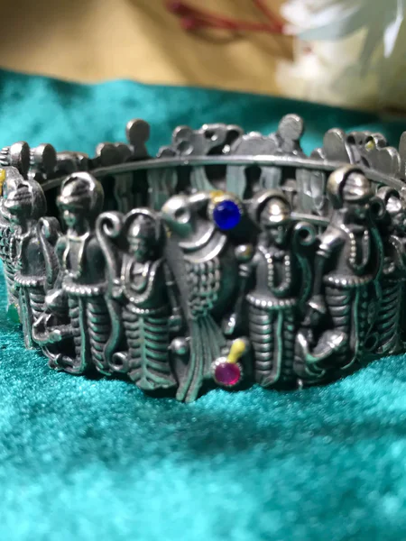 Antique Kada