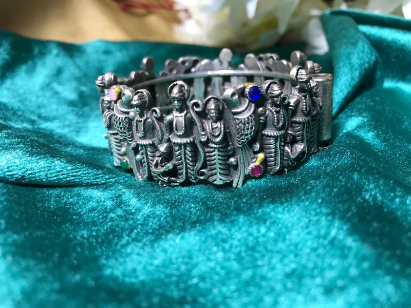 Antique Kada