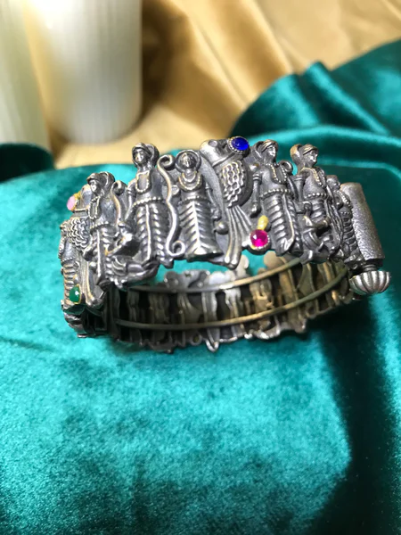 Antique Kada