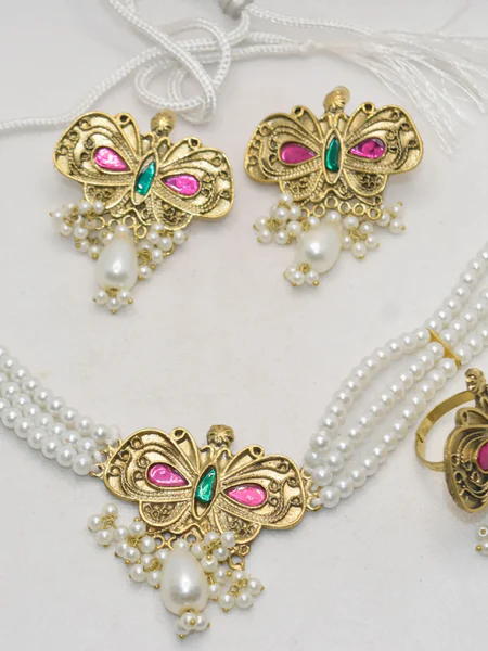Gold Antique Choker Necklace