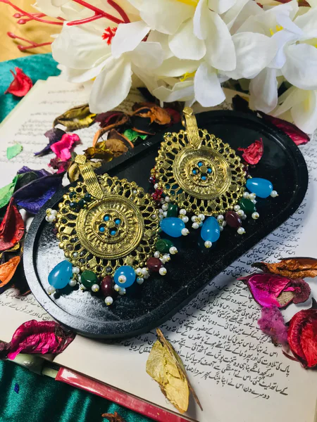 Gold Boho Earrings - Antique Jewelry (3)