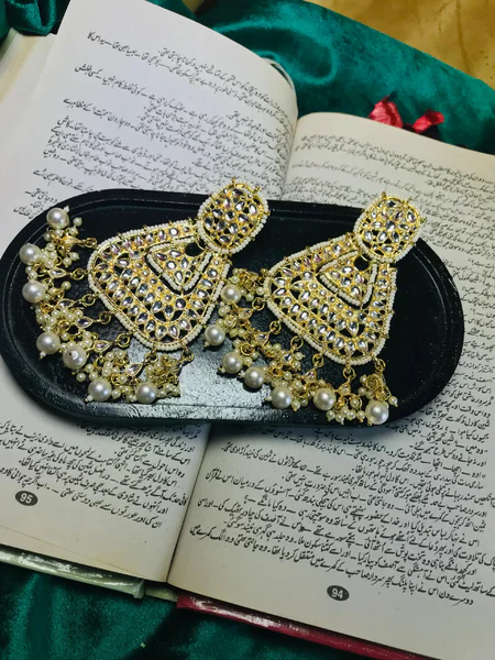 Gold Kundan Earrings