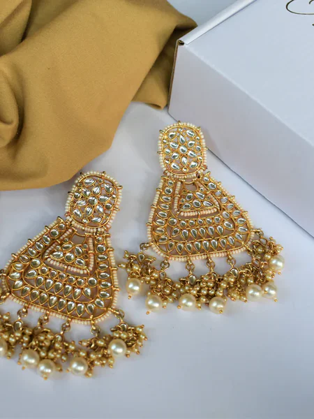 Gold Kundan Earrings (2)