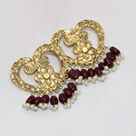 Gold crescent moon earrings -3