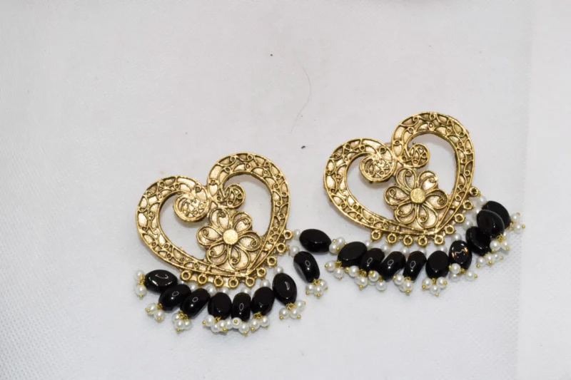 Gold crescent moon earrings