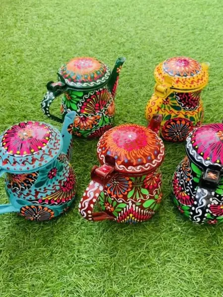 Hand Painted Chainak (1)