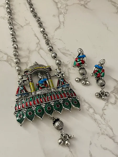 Precious Antique Jewellery Necklace