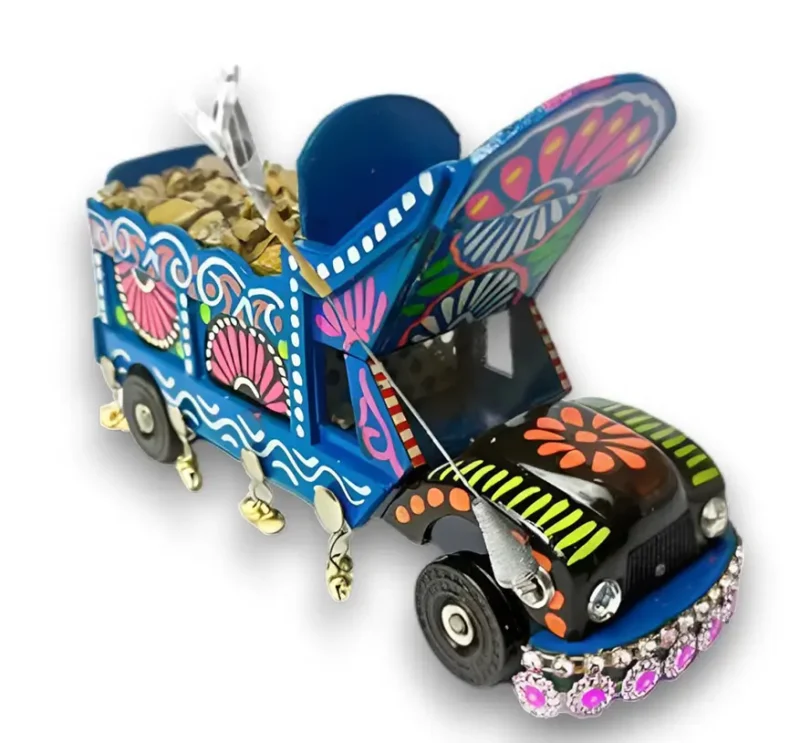 Traditional Truck Art Design (1)
