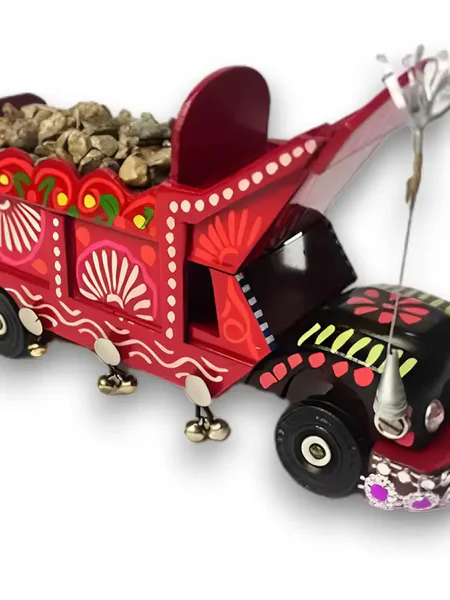 Traditional Truck Art Design (1) The Magic of Handmade: Why Truck Art Pakistan Deserves Global Love