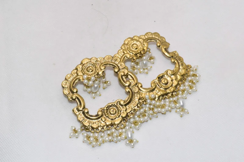 flower gajra earrings