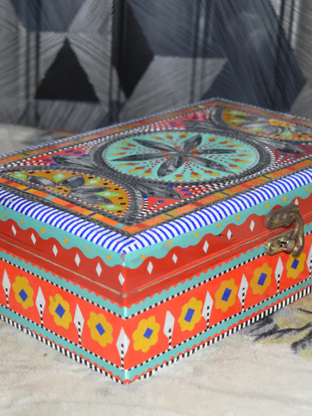 modern jewelry box (1)