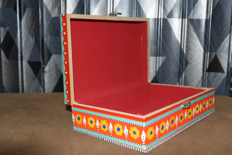 modern jewelry box (1)modern jewelry box (1)