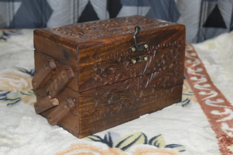 wooden jewelry box (1)