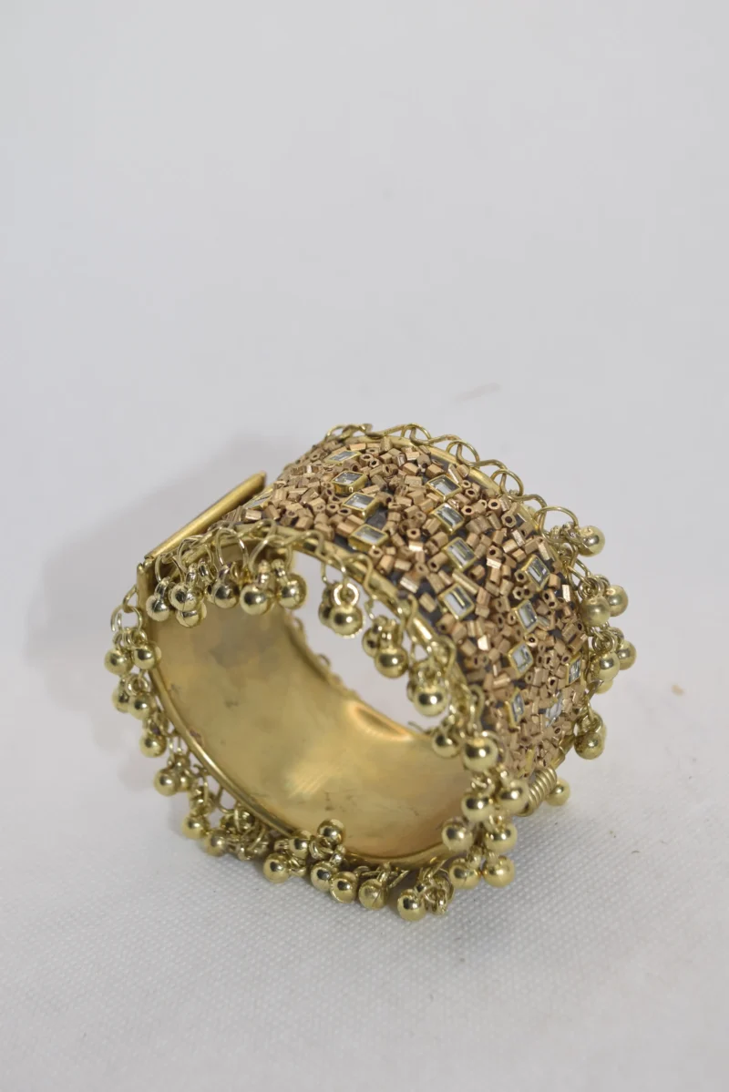 Big Kundan Bracelets (1)