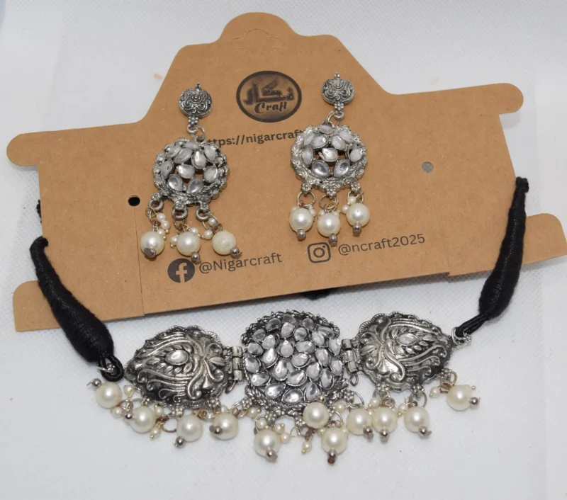 Antique Kundan Choker