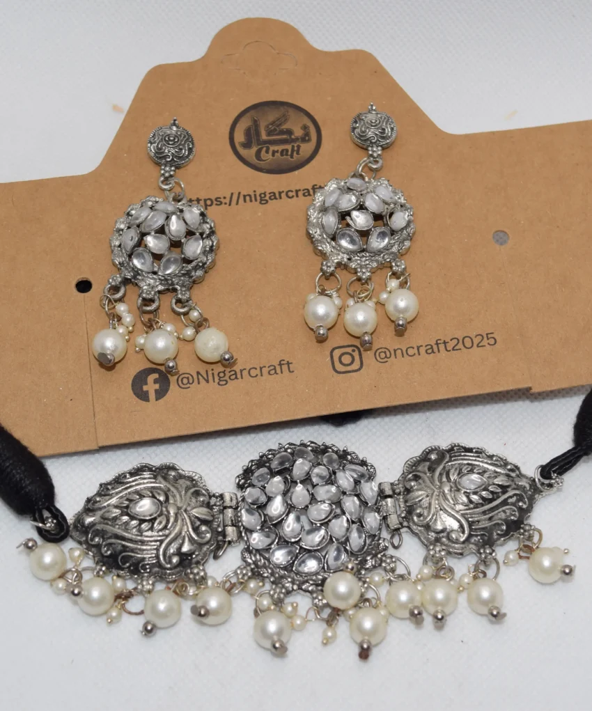 Antique Kundan Choker