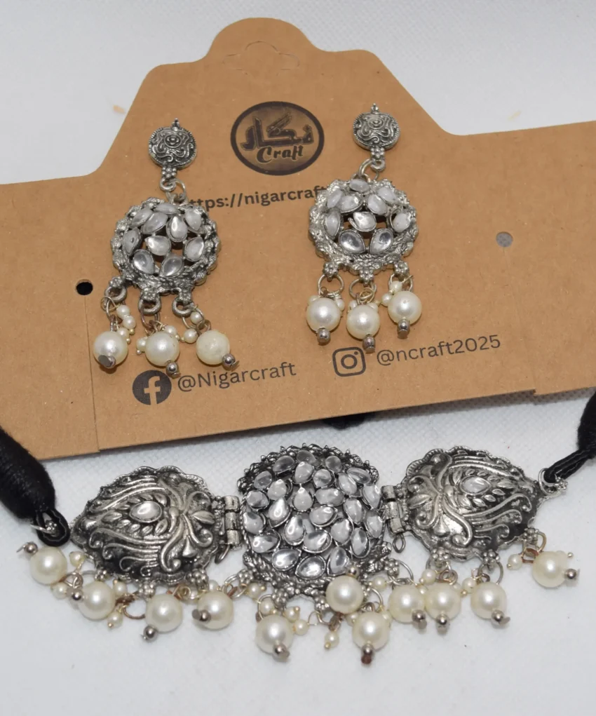 Antique Kundan Choker