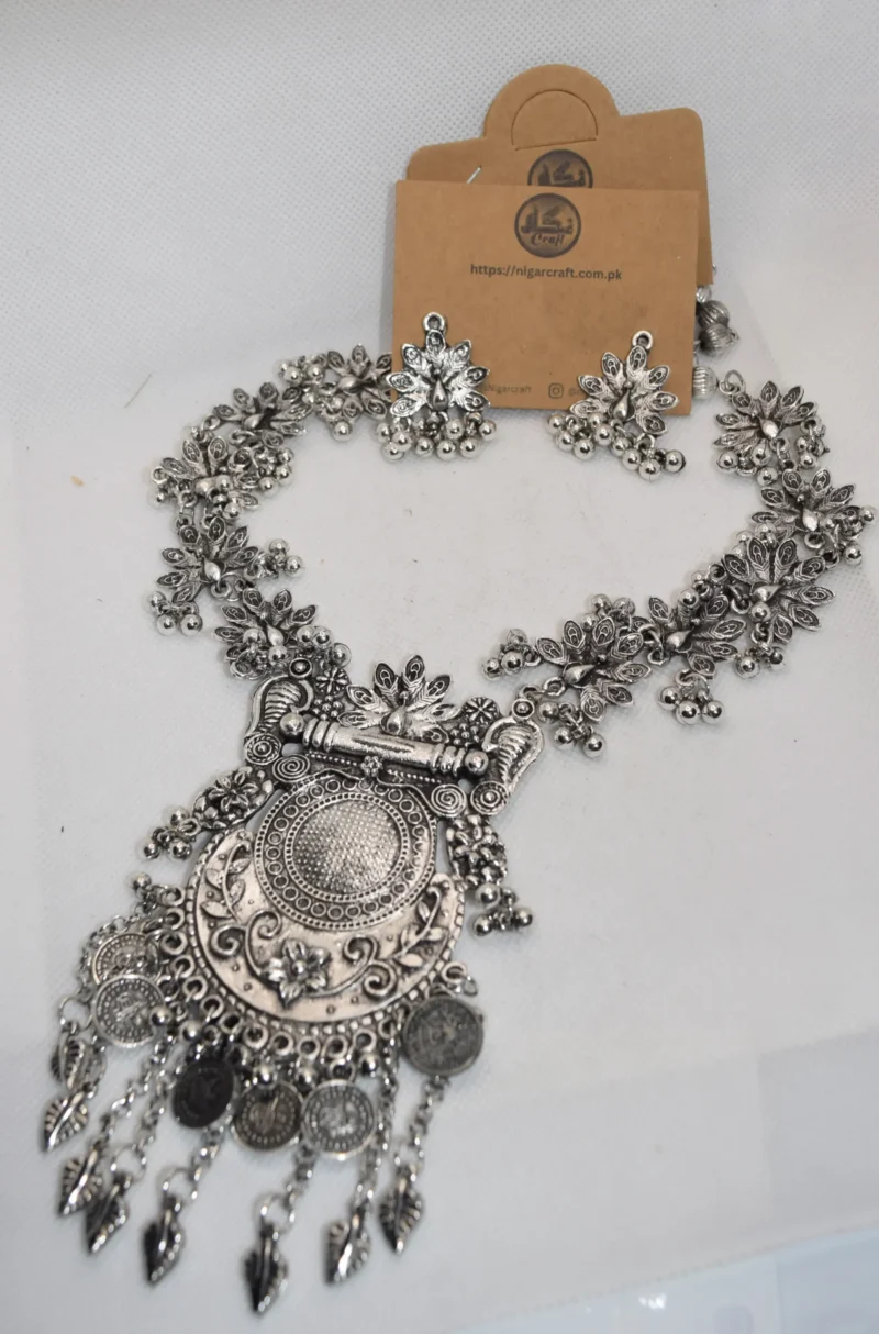 Long Mala Set Design