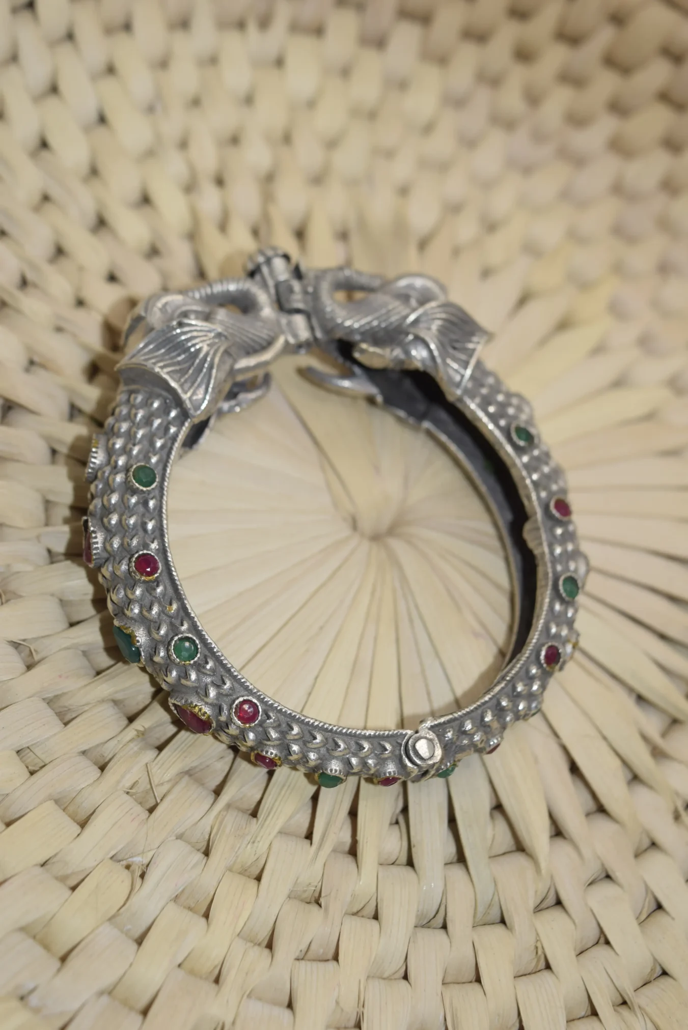 Ethnic jewellery store Karachi: Nigar Craft 6 Ethnic jewellery store Karachi