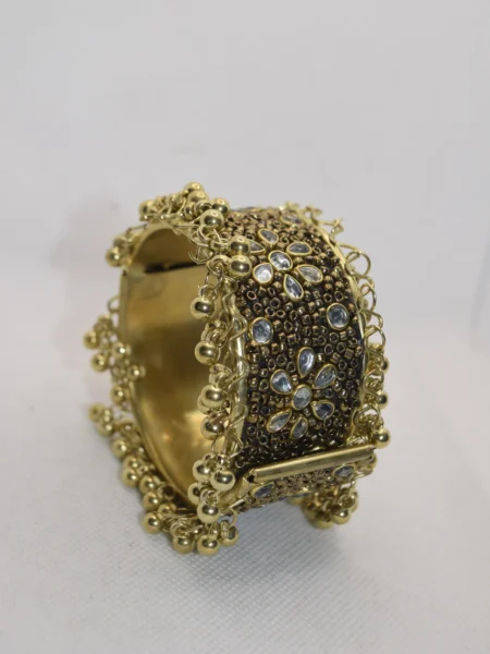 Kundan Bracelets for Women (1)
