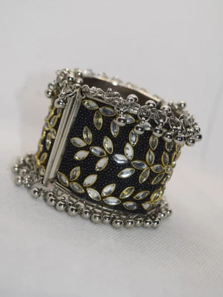 Kundan Broad Bracelet (1)