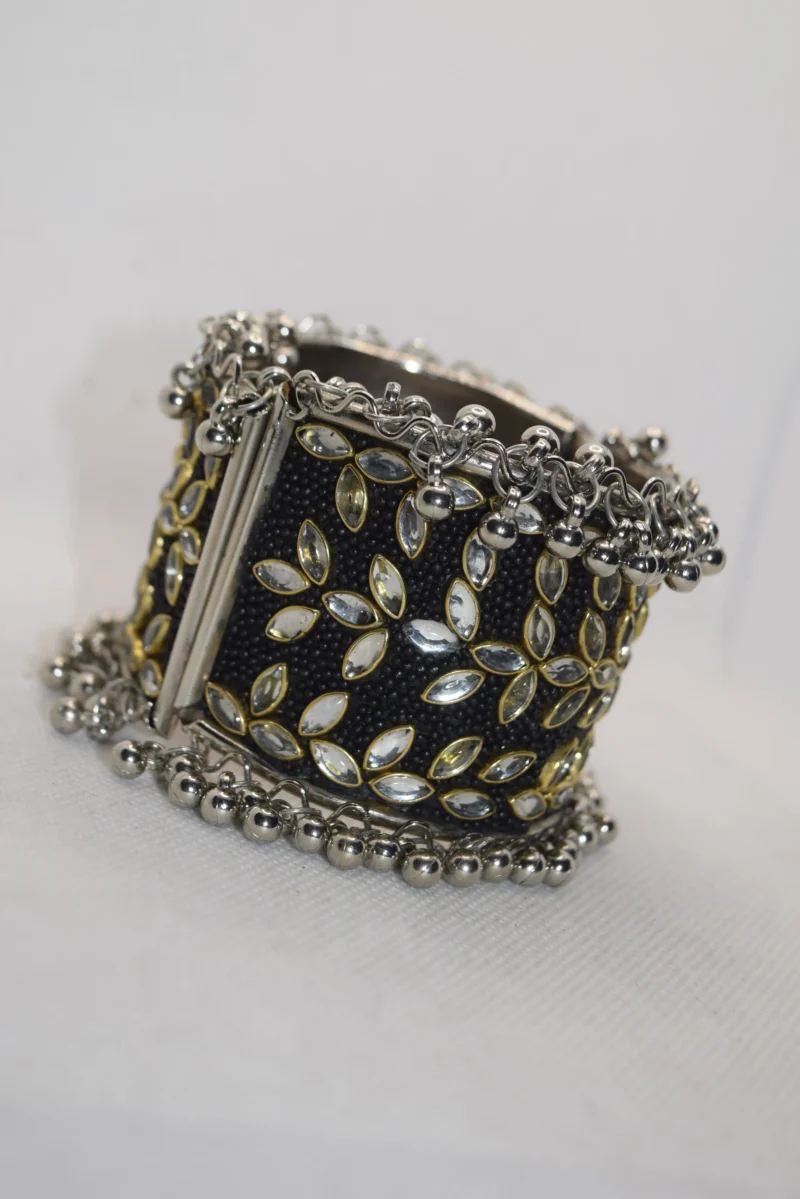 Kundan Broad Bracelet (1)