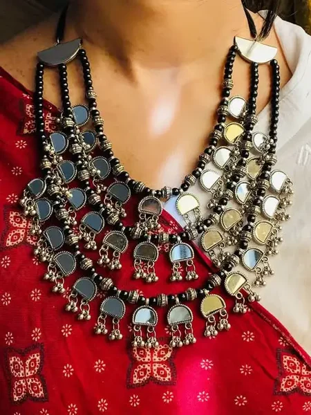 Silver Mirror Necklace Set