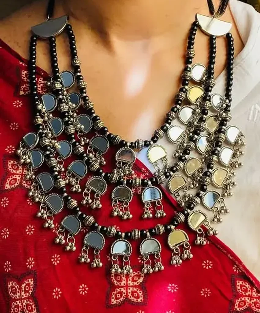 Silver Mirror Necklace Set