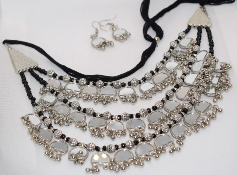 Silver Mirror Necklace Set