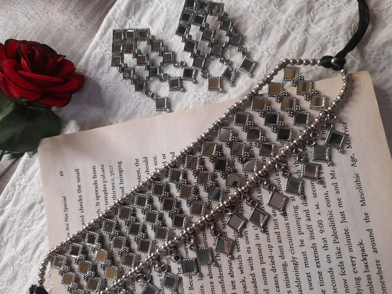 Silver Oxidised Mirror Choker Set
