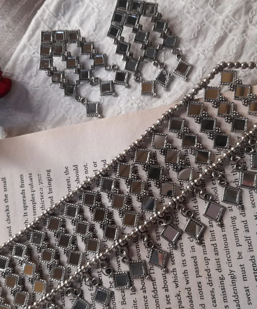 Silver Oxidised Mirror Choker Set