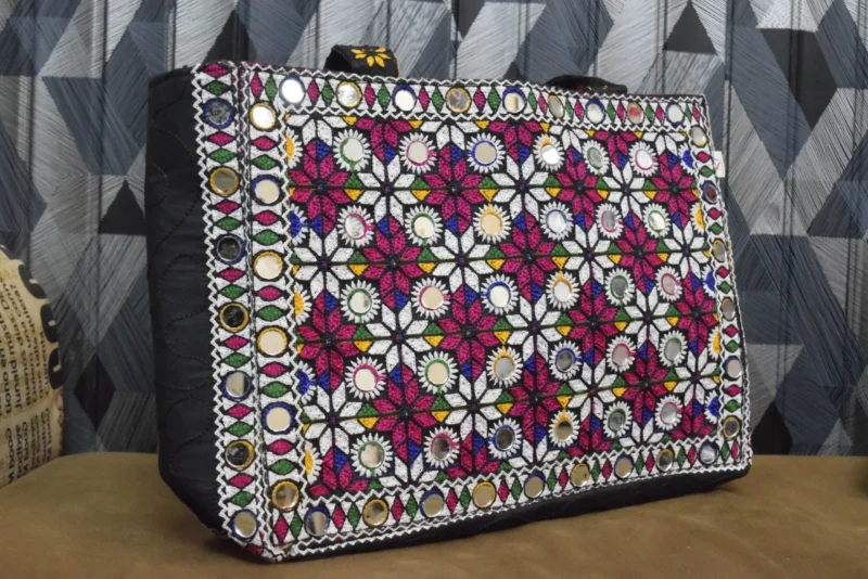 Sindhi Mirror Bag (1)