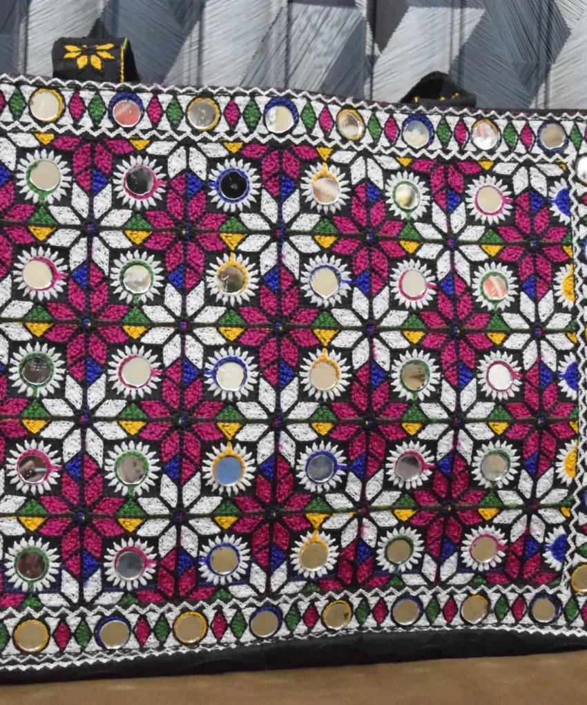 Sindhi Mirror Bag (1)