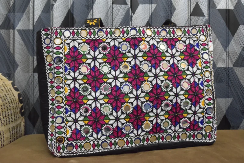 Sindhi Mirror Bag (1)