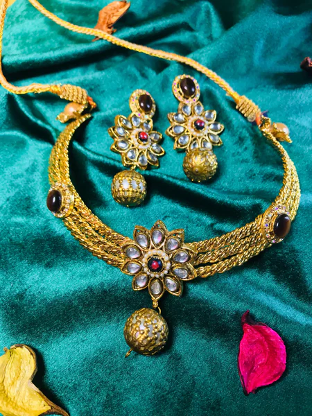 Polki Kundan Choker Set, Radiance