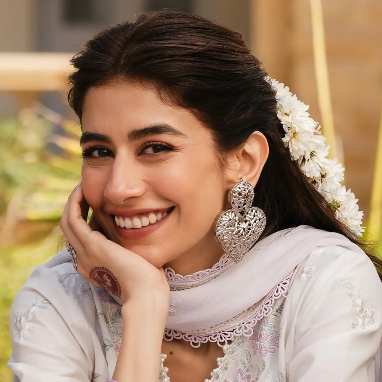 Why Oxidized Jewelry is Making a Bold Comeback in Pakistan? 4 Why Oxidized Jewelry is Making a Bold Comeback in Pakistan (1)