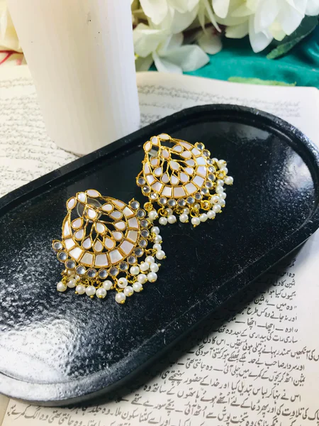 Aesthetic Kundan Earrings