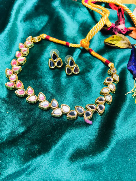 Artificial Kundan Jewellery Set – Irresisitible