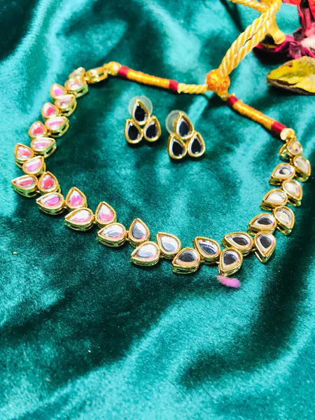 Artificial Kundan Jewellery Set – Irresisitible