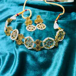 Delicate Pearl Kundan Choker Set
